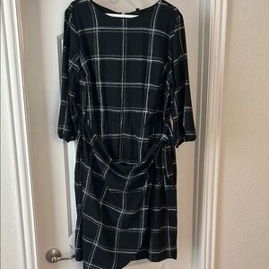 Plus Size Lane Bryant Black and White Asymmetrical Tie Front Dress